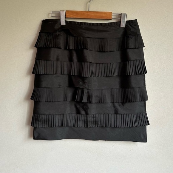 CK Tiered Ruffle Mini Skirt Y2K Black Party Pleated Glam Chic - Picture 2 of 3